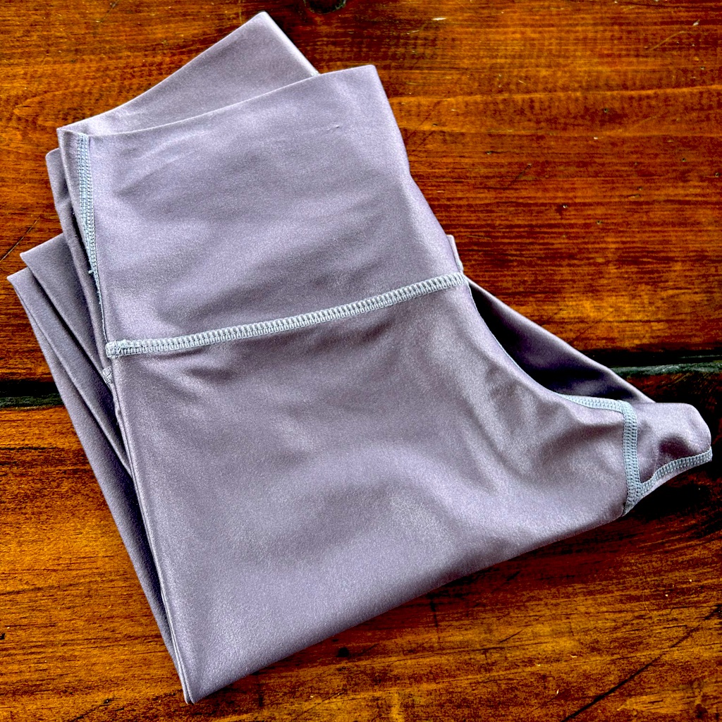 Dyi High Shine Leggings, Lilac, Medium